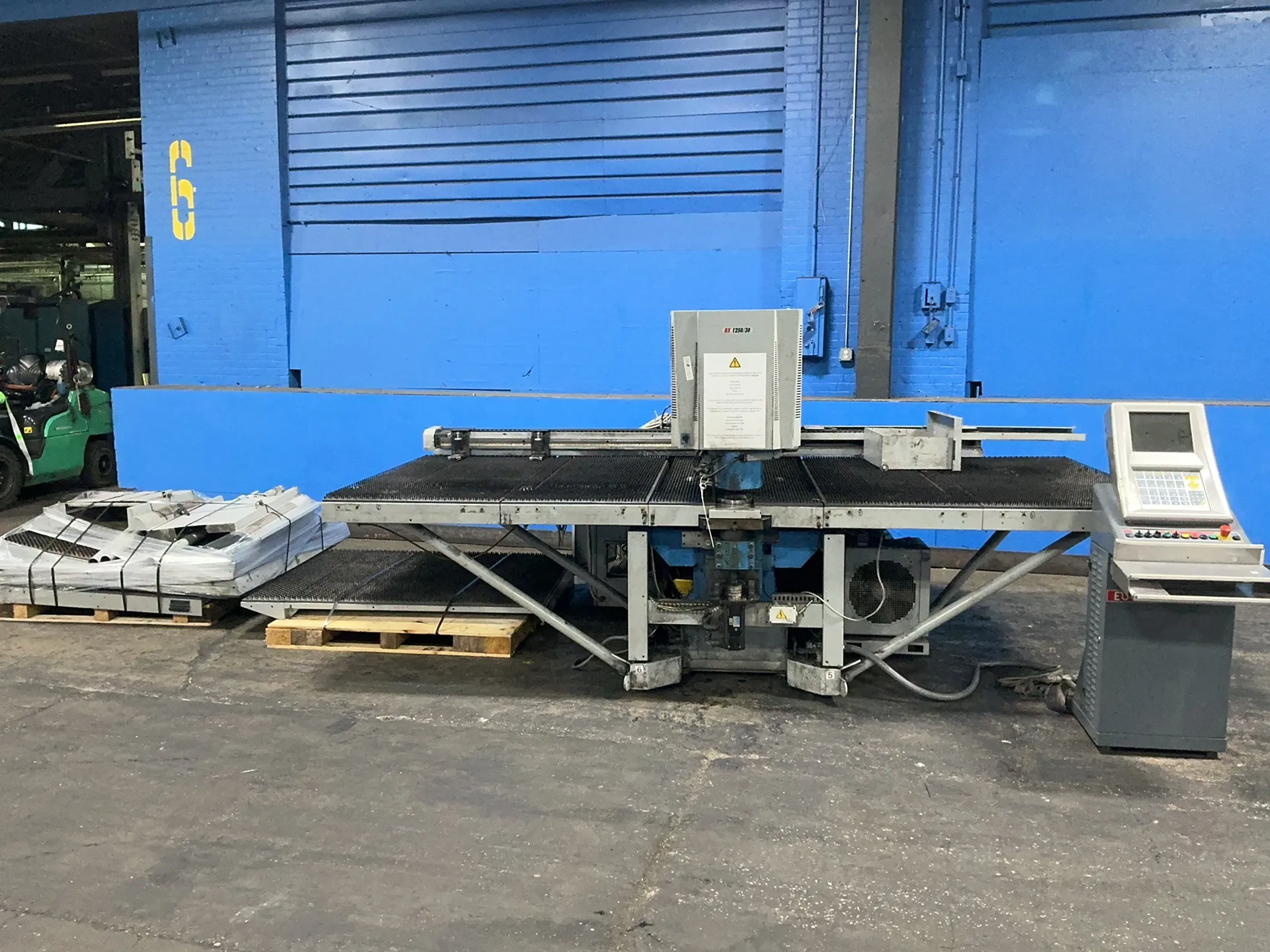 Euromac #BX-1250/30, CNC Punch Press, 68" x 155" capacity, 6" diameter, 2011 - Image 3