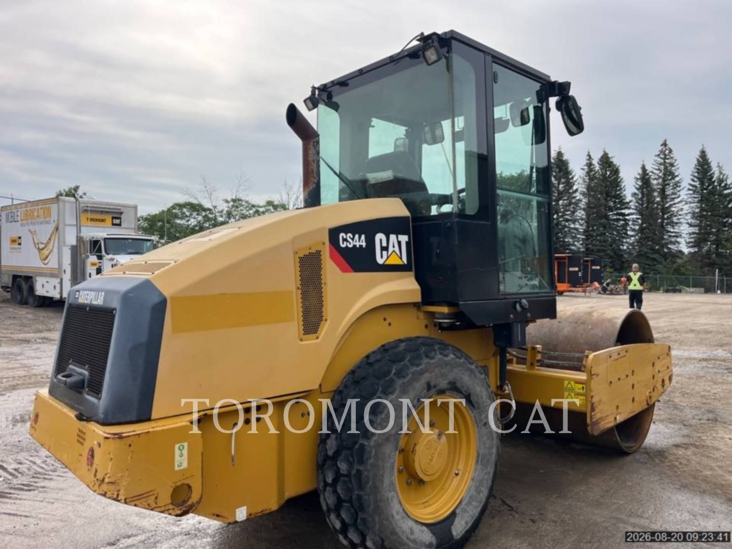 Caterpillar CS44, Compactor, 3305 hours, S/N: M4C00841, 2015 - Image 3