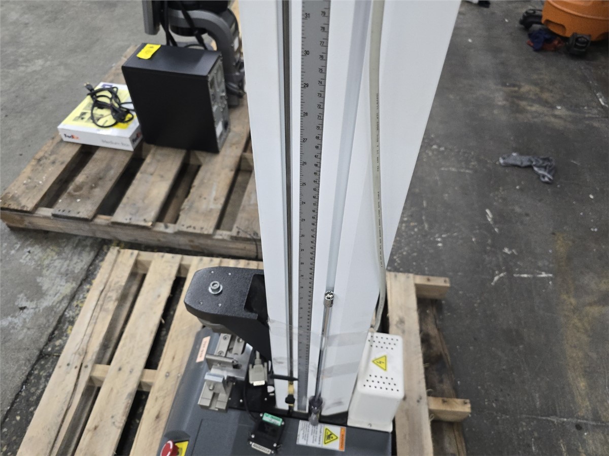 1125 lbf (5 kN) Instron #3345, tension & compression testing machine, 44.2" vertical test space, long travel - Image 3