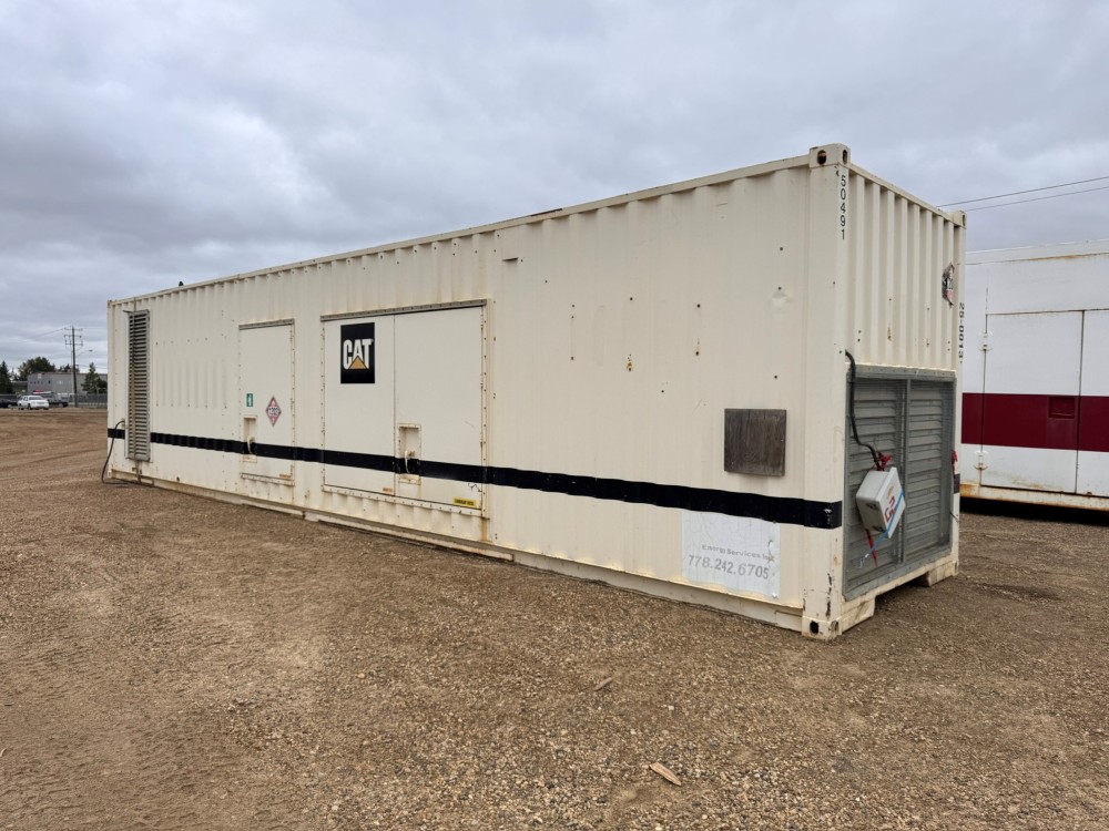1000 KW Caterpillar #3512, standby diesel generator set, 347-600 Volts, 1999 - Image 2