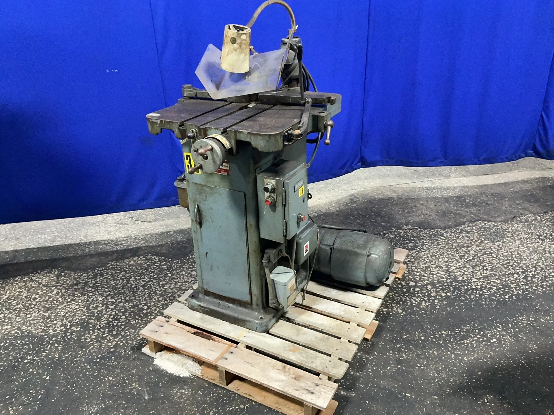 D.C. Morrison, keyseater, 24" x 27.5" capacity, 2 HP, 1800/900 RPM, 460 V., 3 Ph. - Image 5