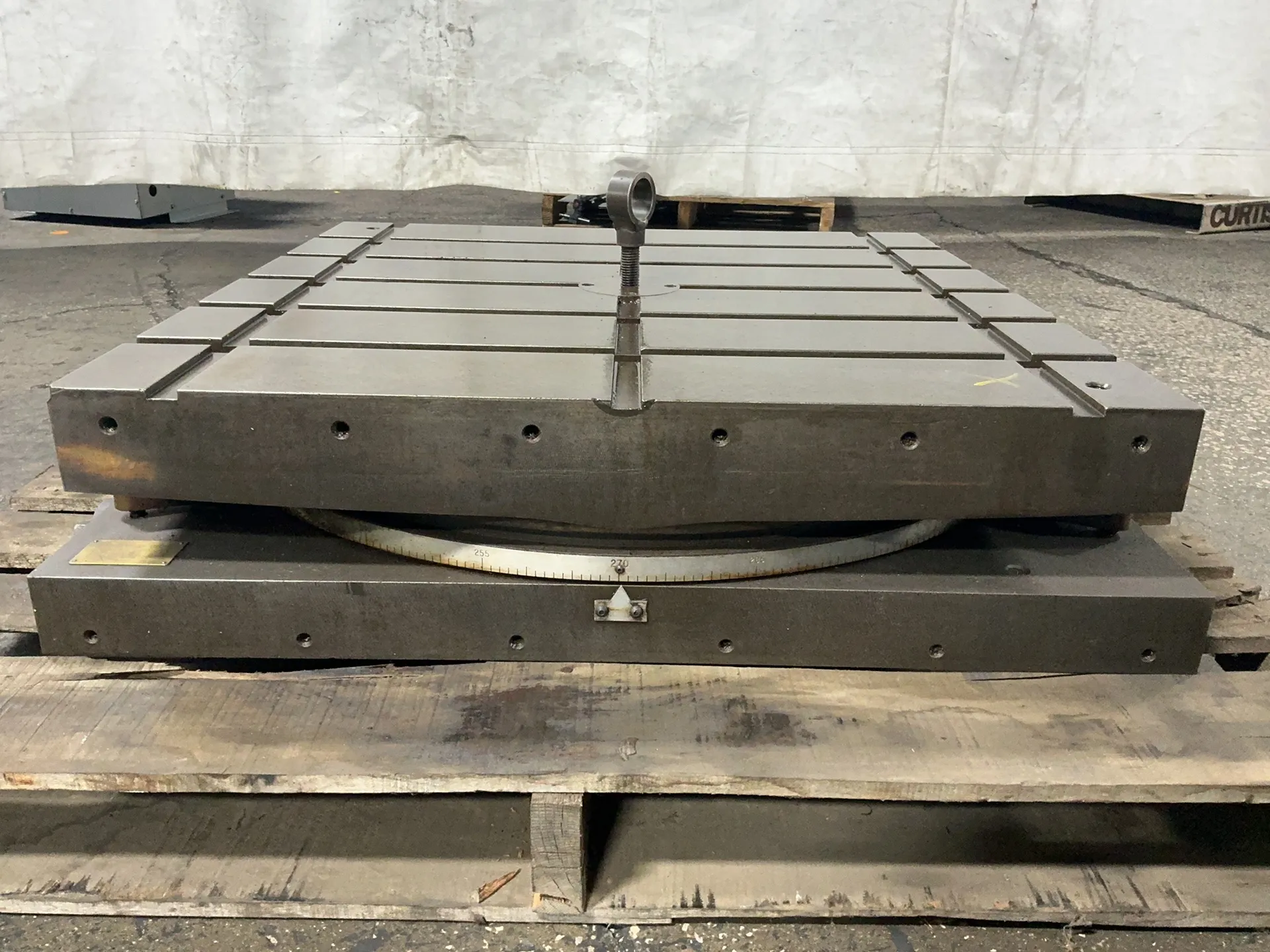 30" x 30" Devlieg, T-slotted rotary table, 360° rotation - Image 2