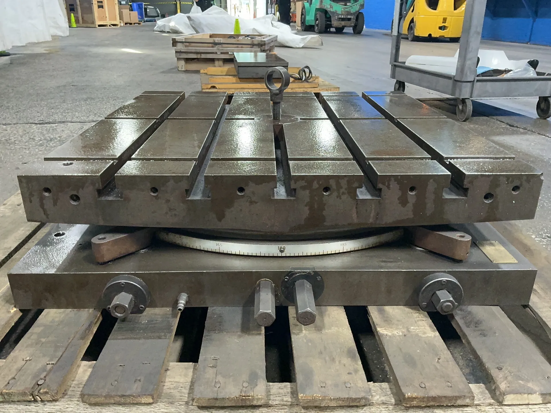 30" x 30" Devlieg, T-slotted rotary table, 360° rotation - Image 5