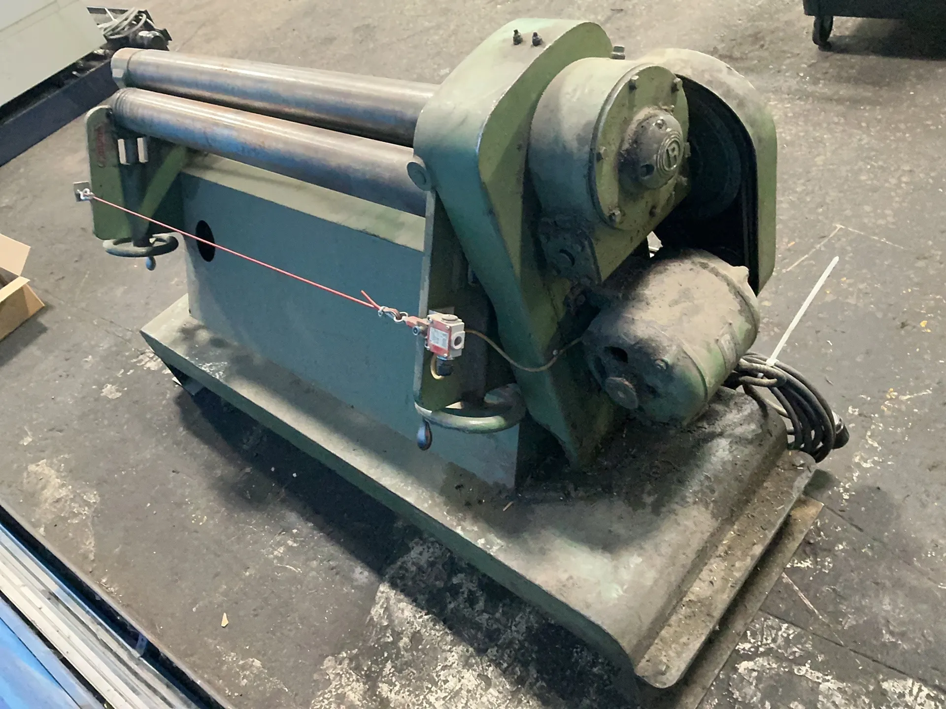 50" Reed-Prentice Engineering #450, powered slip roll, 3 rolls, wire grooves, 1 HP, 220-440 V., 3 Ph. - Image 4