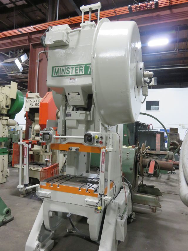 75 Ton, Minster #7, 5" stroke, 17" Shut Height, 45-90 SPM, air clutch & brake, s/n #SS-7-23737, #13699J - Image 2