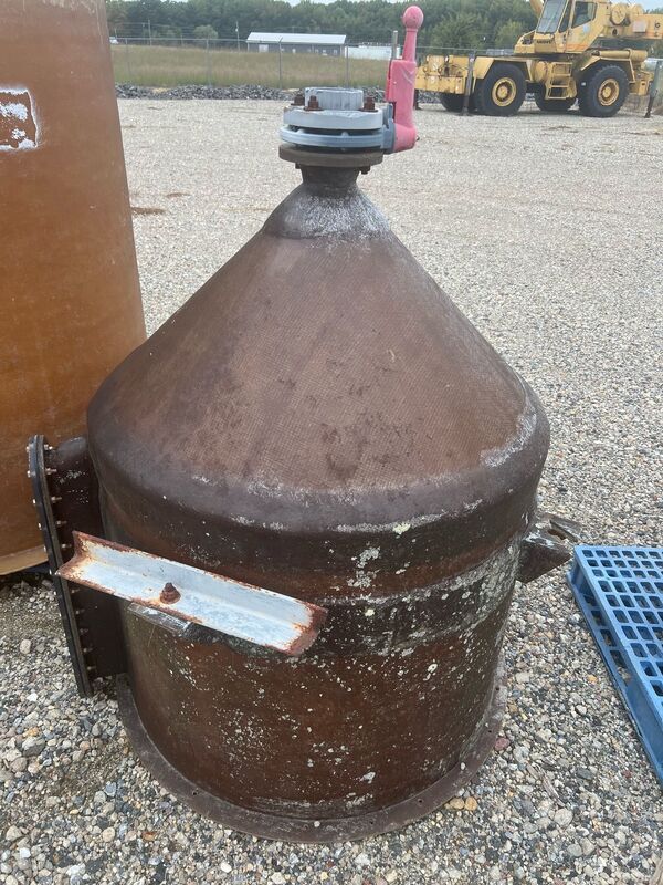 200 gallon FRP Fiberglass with 2' cone bottom - Image 1
