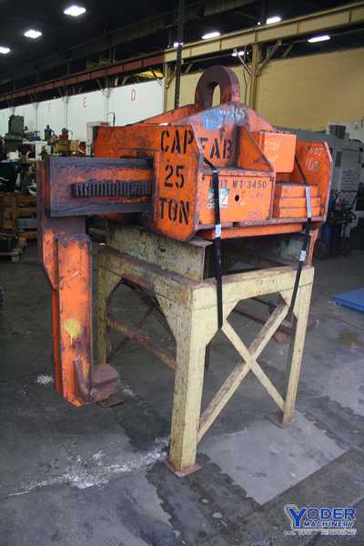 50000 lb. Bushman coil lifter, 20"-60" coil width, 5-3/4" x 7" jaw area, 1 HP, #67351 (2 available) - Image 5