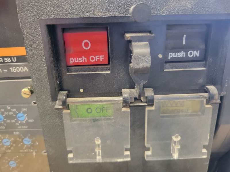 1600 Amps, Merlin Gerin, M16H1, 3-Pole Masterpact Air Circuit Breaker, STR 58 U trip, 65 kA, draw-out - Image 4