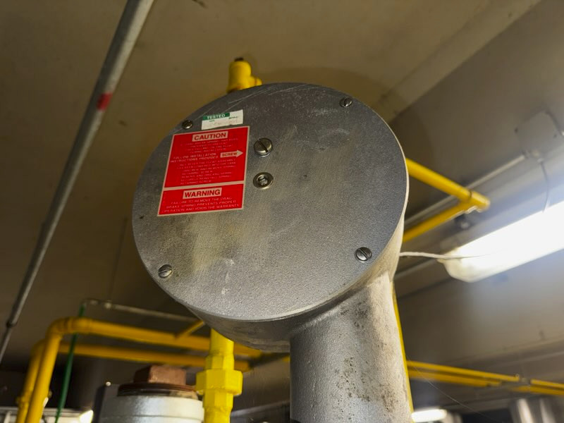1500 gallon Indoor horizontal above-ground steel diesel fuel storage tank, UL identification plate year 2005 - Image 7