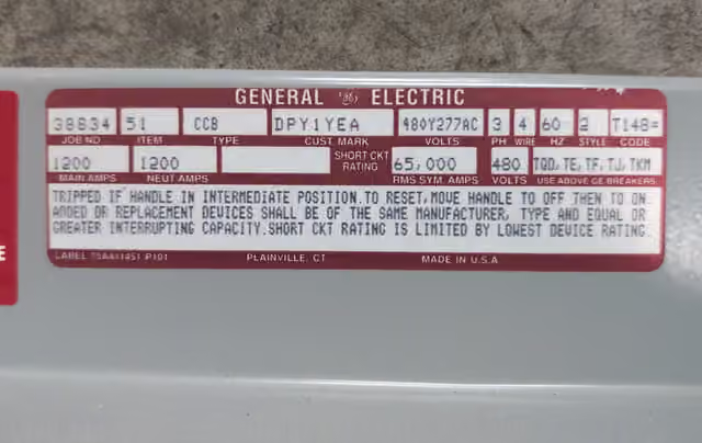 1200 Amp. GE, CCB, Panelboard, 480Y/277 Volts, MLO 42 Cir NEMA 2 - Image 2