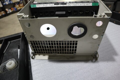 100 HP Allen-Bradley #ALLEN, powerflex 400 variable frequency dr - Image 3
