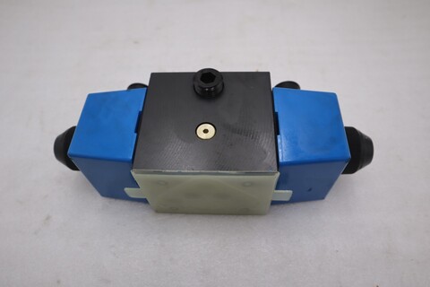 EATON/VICKERS, DG4S4-016C-U-B-60 Hydraulic Pilot Valve NEW NO BOX STOCK GF544 - Image 4