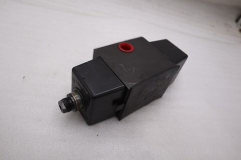 Parker d3w1cnyc hydraulic valve stock #2172a - Image 4