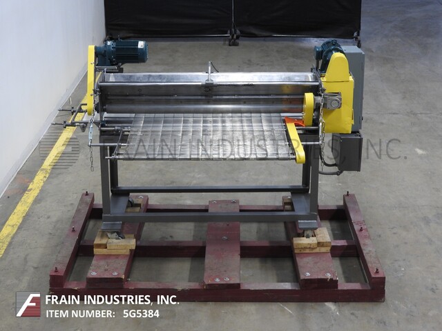 Sugar topper and conveyor, equipped with 38" w x 64" l stainless stee - Image 3