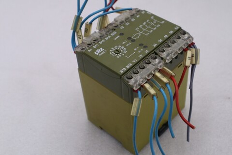 Pilz safety relay 474790 pnoz v 30s 24 v dc pnozv30s24vdc stock k-3831 - Image 5