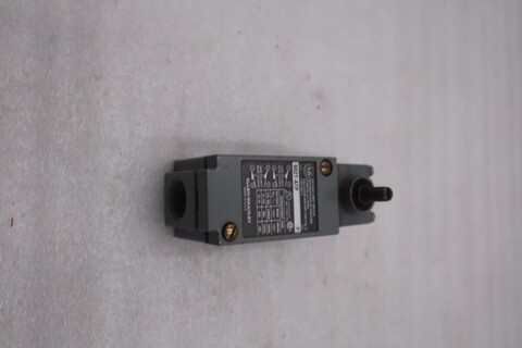 Allen Bradley 802T-ATP Oiltight Limit Switch Series F NEW UNIT STOCK GF-709A - Image 2