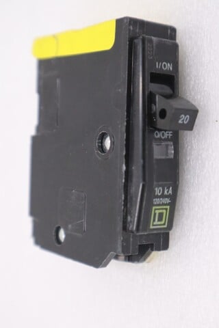 LOT OF 8 - Square D QO120 120/240V Plug-in Miniature Circuit Breaker STOCK G738A - Image 1