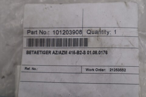 STEUTE AZ/ AZM 415-B2-S Actuator 101203908 STOCK K-3774 - Image 3