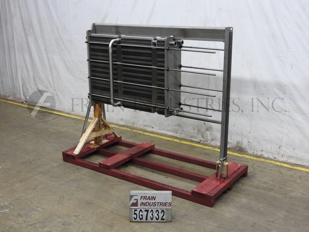 1200 sq.ft., APV / SPX, VEGA-028 R-16, Stainless Steel plate and frame heat exchanger, 150 psi, 302 plates - Image 1