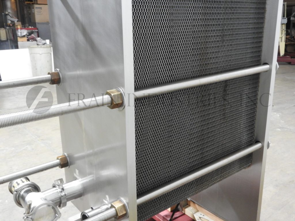 495 sq.ft., Thermaline, T28CH, Stainless Steel plate and frame heat exchanger, 100 psi, 165 plates - Image 2