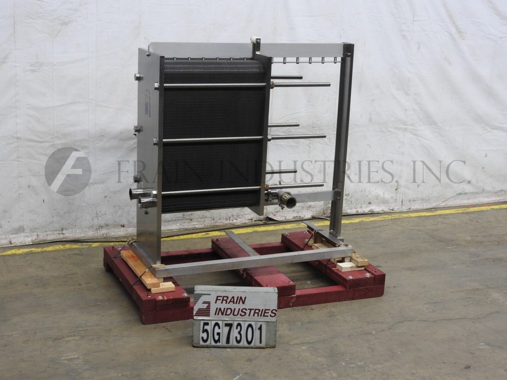495 sq.ft., Thermaline, T28CH, Stainless Steel plate and frame heat exchanger, 100 psi, 165 plates - Image 5
