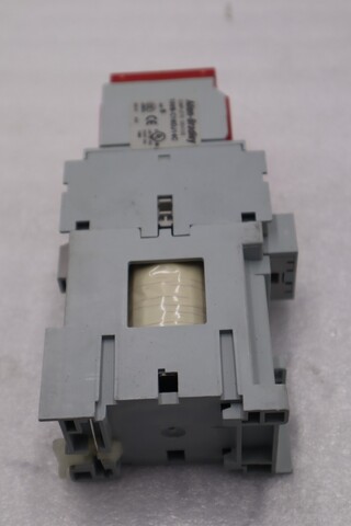 Allen Bradley 100S-C16DJ14C Guard Master Safety Contactor STOCK L-484-C - Image 4