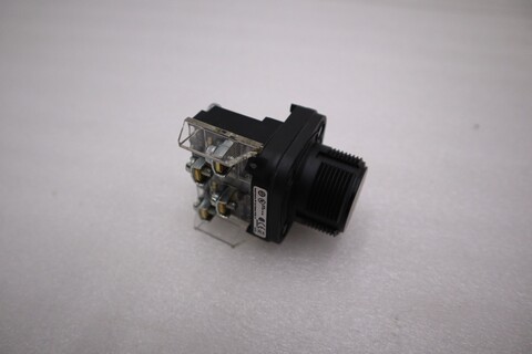 Allen-Bradley Allen Bradley Black Push Button 800H-AR2A Ser. F NEW OPEN BOX STK H1249A - Image 4