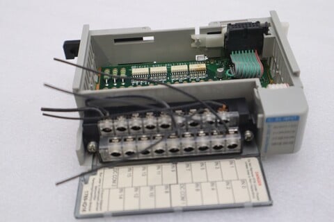 Allen-bradley 1769-iq16 series a input module stock #l-701c - Image 3
