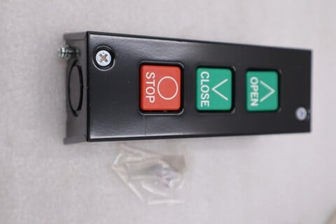 MMTC PBS-3 NEMA 1 Three Button Surface Combustion Mount Control Station STTK GF151A - Image 3