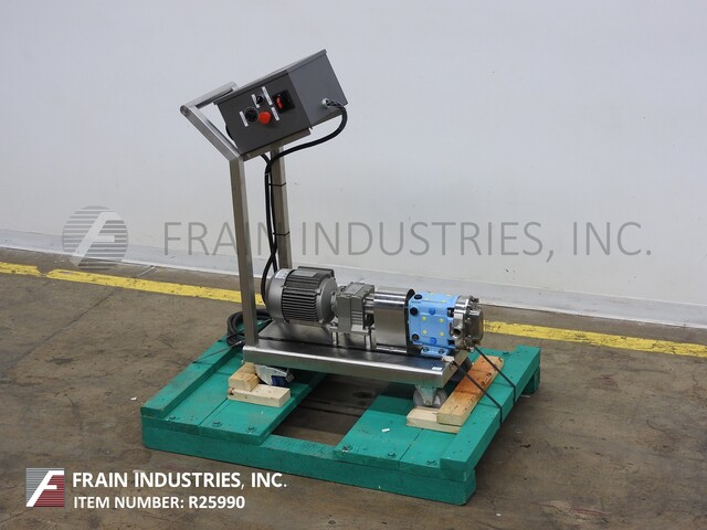 15 GPM @ 200 psi, Waukesha #15DO, 316 Stainless Steel positive displacement pump, clockwise or counter - Image 1