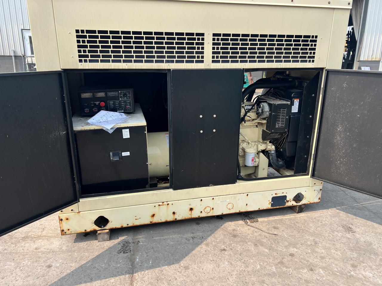 100 KW Kohler #100REOZJC, diesel generator set, 120/240 Volts, 1 phase, 4.5L John Deere engine, sound - Image 8