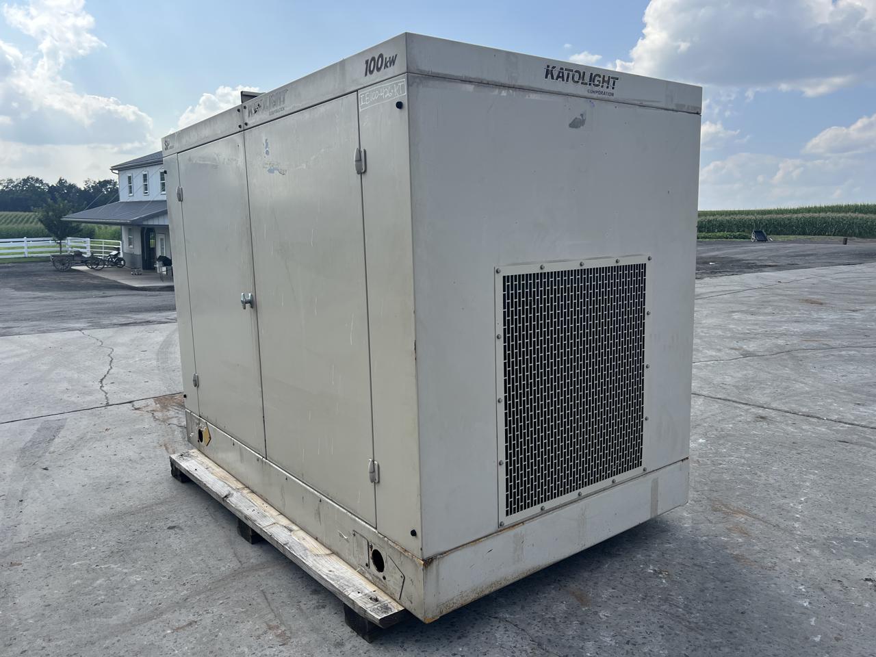 100 KW Kato light #100FPG4, NG/LP generator set, 120/208 Volts, 1/3 phase, 8.1L PSI engine, enclosed, 114 - Image 4