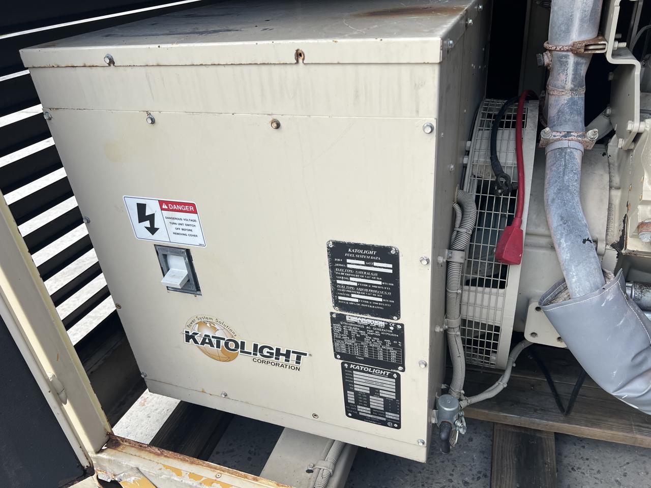 100 KW Kato light #100FPG4, NG/LP generator set, 120/208 Volts, 1/3 phase, 8.1L PSI engine, enclosed, 114 - Image 8