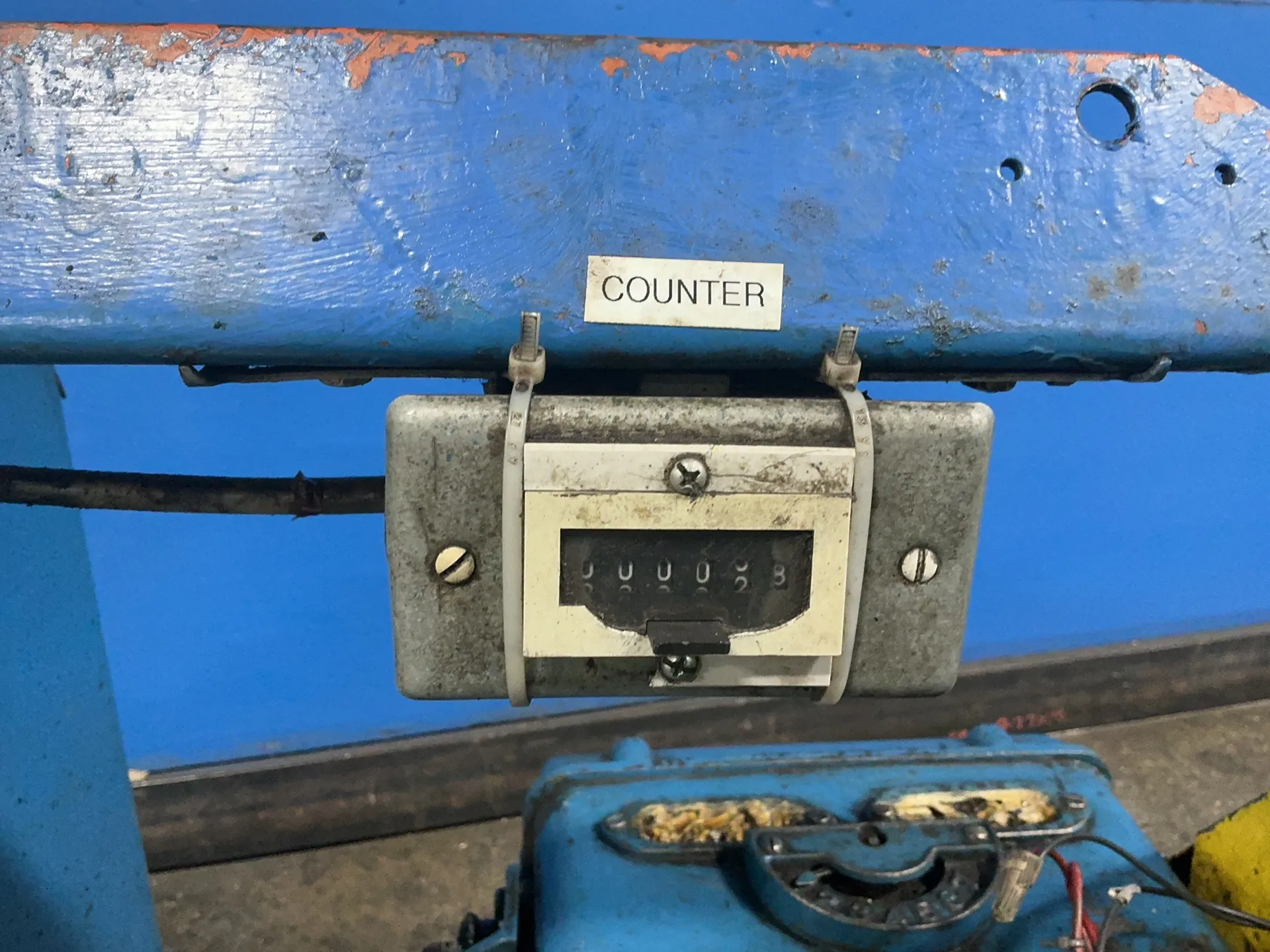 .25" G. C. Patterson Machine, wire cutter, counter, power switch, Dongan transformer - Image 5
