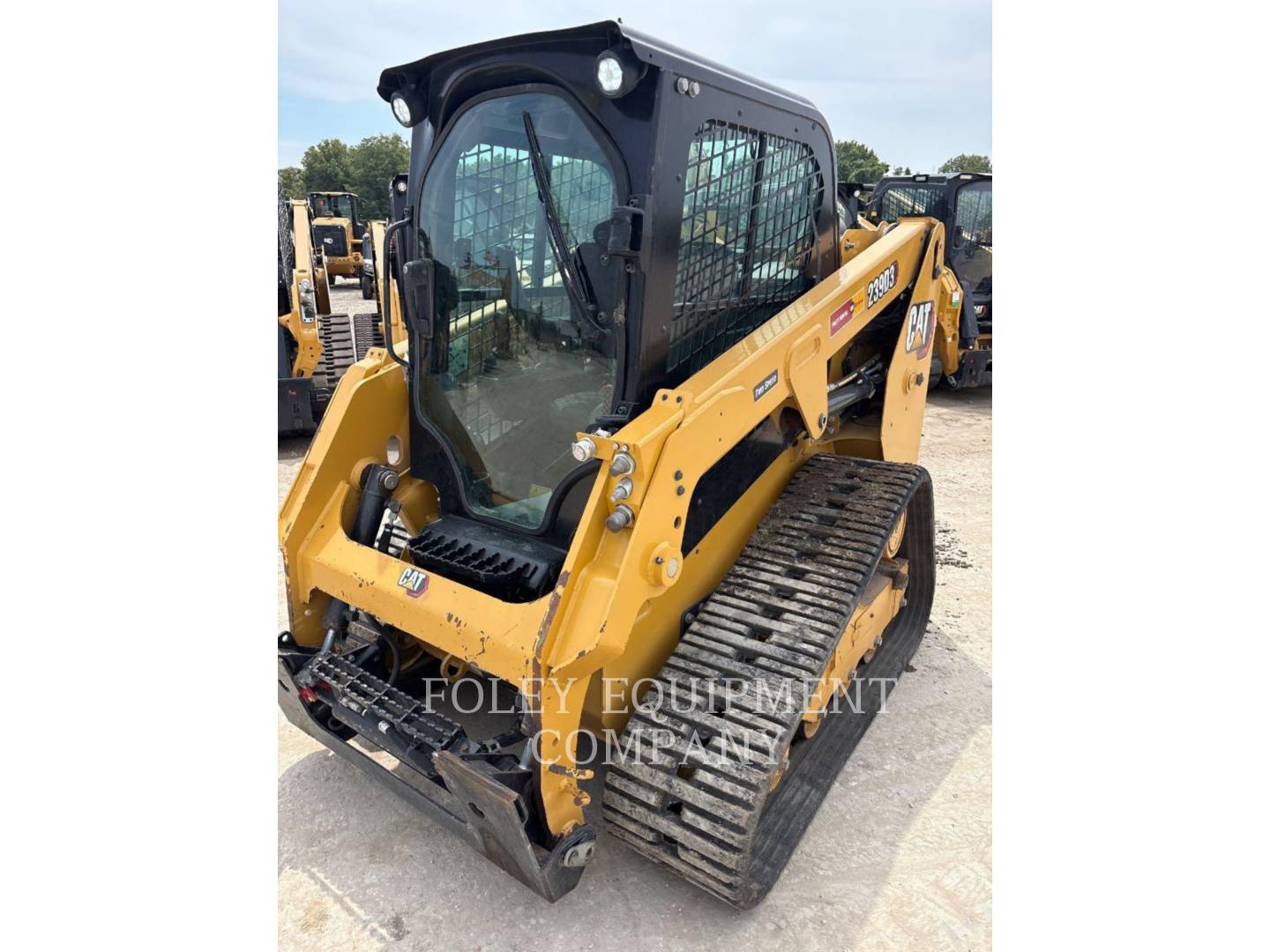 Cat 239D3STD2C, Skid Steer Loader, 697 hours, S/N: RWK01169, 2023 - Image 1