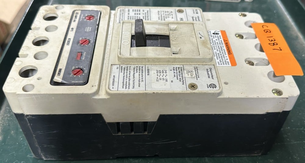 225 Amps, Eaton / Cutler-Hammer, Molded Case Circuit Breaker, 3-Pole, 600V Max., Adjustable Thermal Magnetic - Image 2