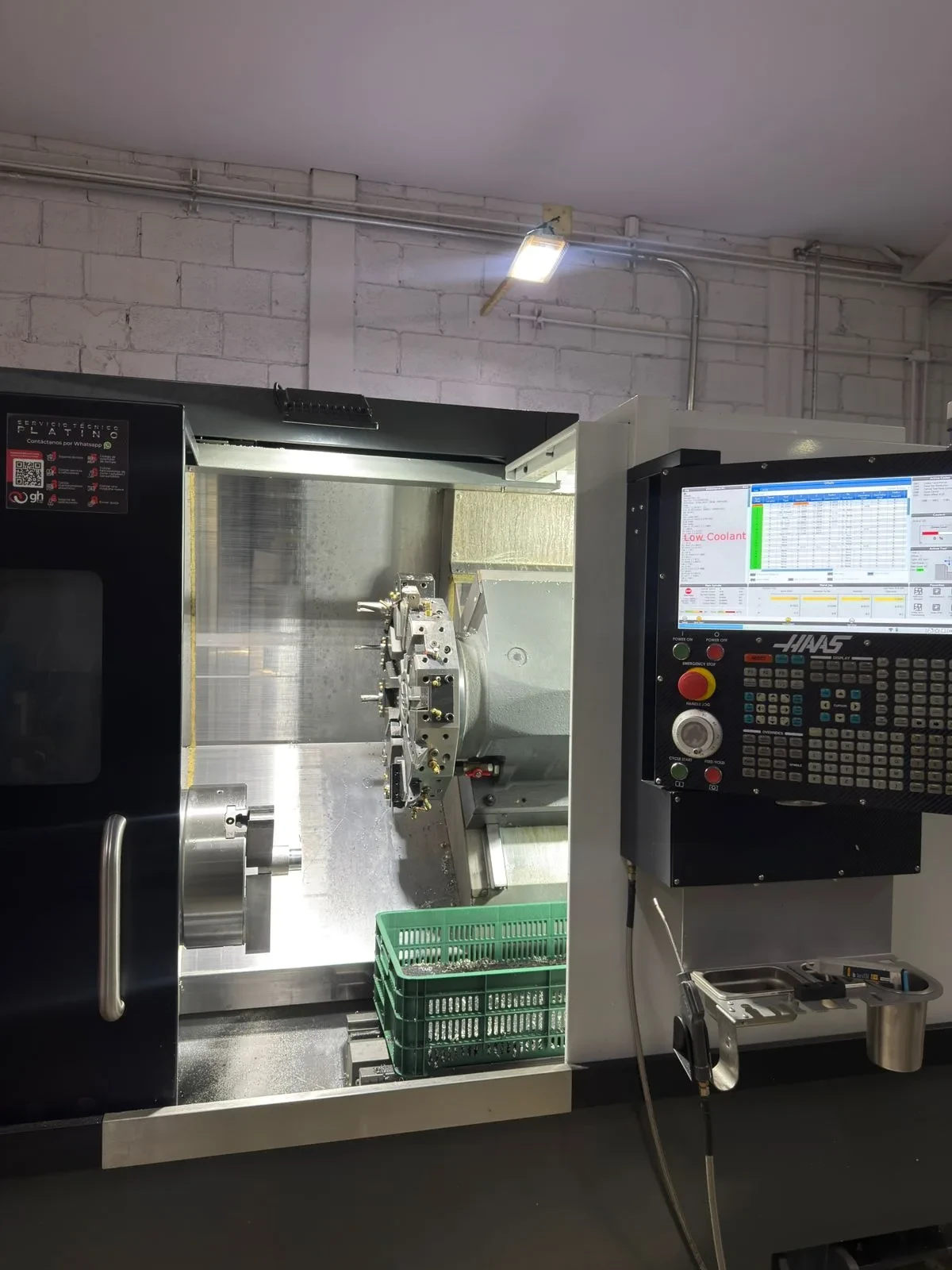 Haas #ST-28, CNC Lathe, 31.7" swing, 13" turning diameter, 12" chuck, 4" bar, 3200 RPM, 12-station turret - Image 2