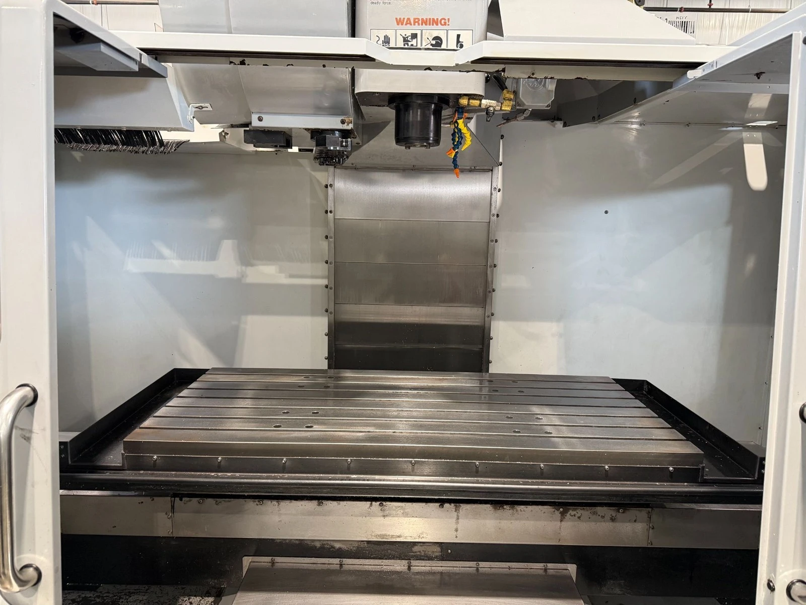 Haas #VF-3BYT, 4-Axis CNC Vertical Machining Center, 40" X, 26" Y, 25" Z, 54" x 24" table, 30 HP, 7500 RPM - Image 3