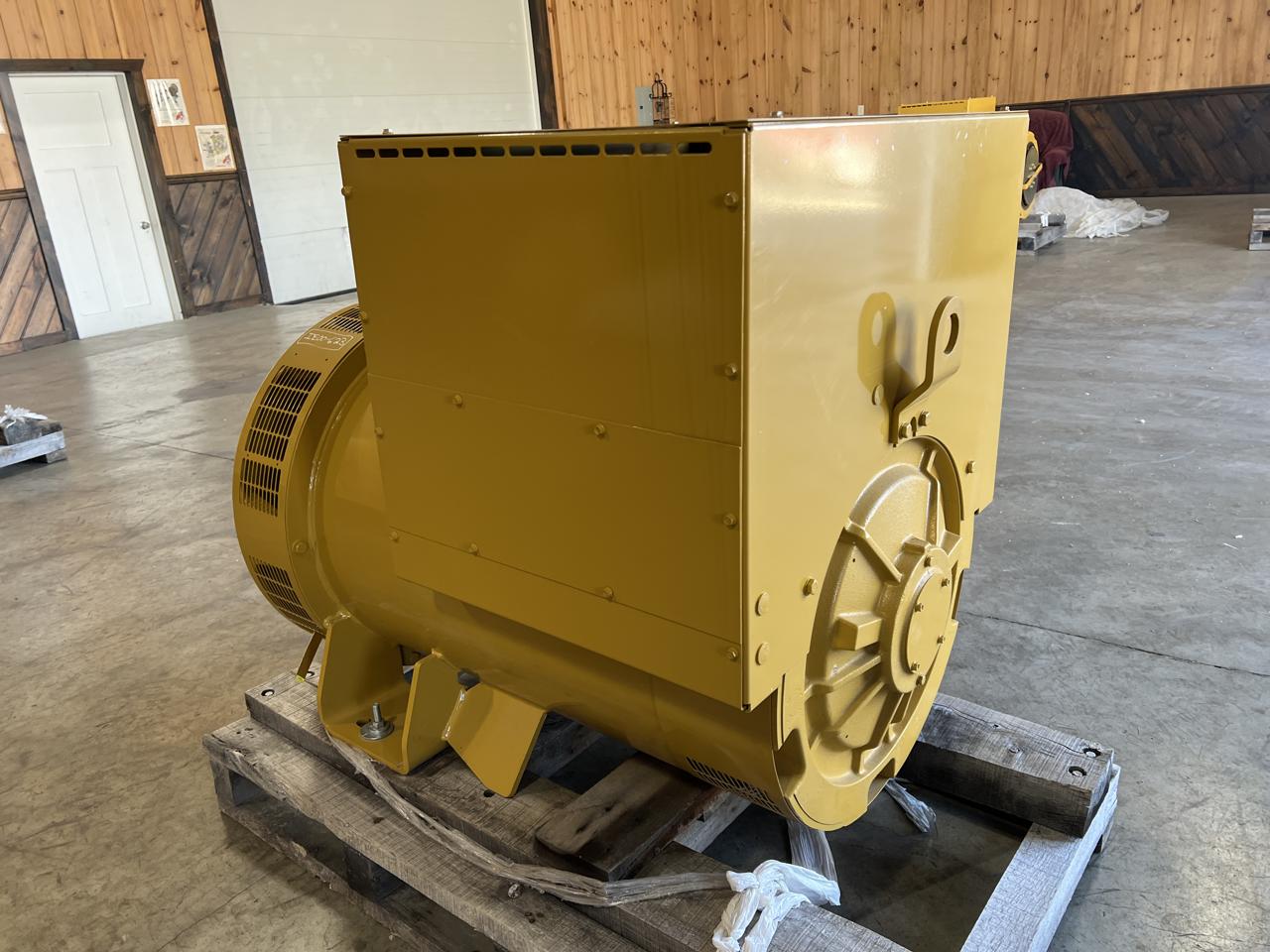 512 KW, Caterpillar #LC6124F, generator end with 12 wire reconnectable, 480 Volts, sound attenuated enclosure - Image 2