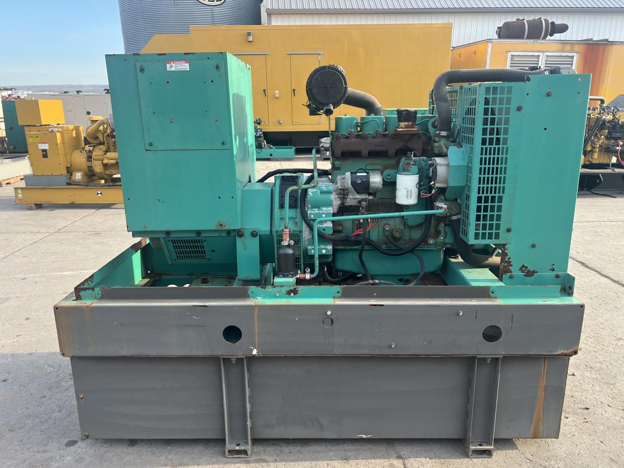 40 KW Cummins Onan #DGBC-4475996, diesel generator set, 120/240 Volts, 1/3-phase, 4B3.9-G2 engine, 62 HP @ - Image 4