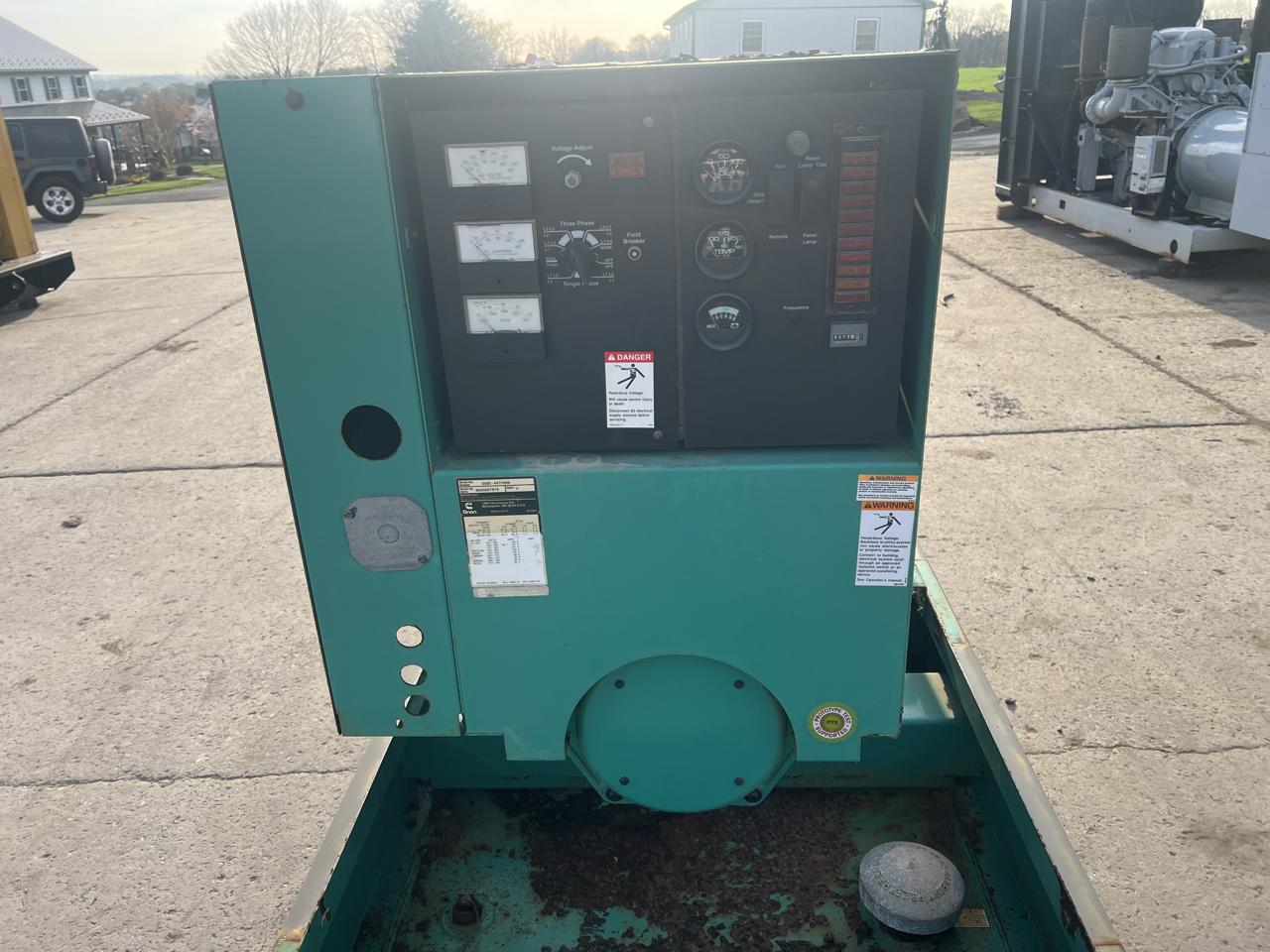 40 KW Cummins Onan #DGBC-4475996, diesel generator set, 120/240 Volts, 1/3-phase, 4B3.9-G2 engine, 62 HP @ - Image 6