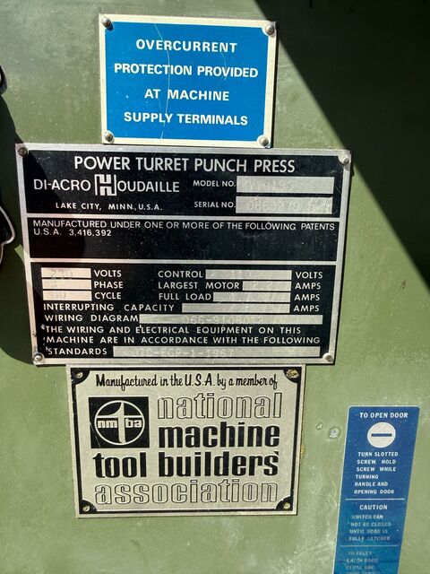 7.5 Ton, Di-Acro #VT-19S, power turret punch press, 18 station, indexing feed table w/pneumatic clamp - Image 3