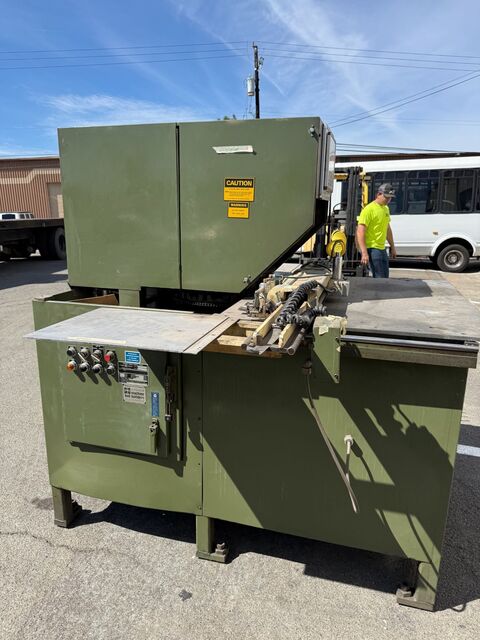 7.5 Ton, Di-Acro #VT-19S, power turret punch press, 18 station, indexing feed table w/pneumatic clamp - Image 4