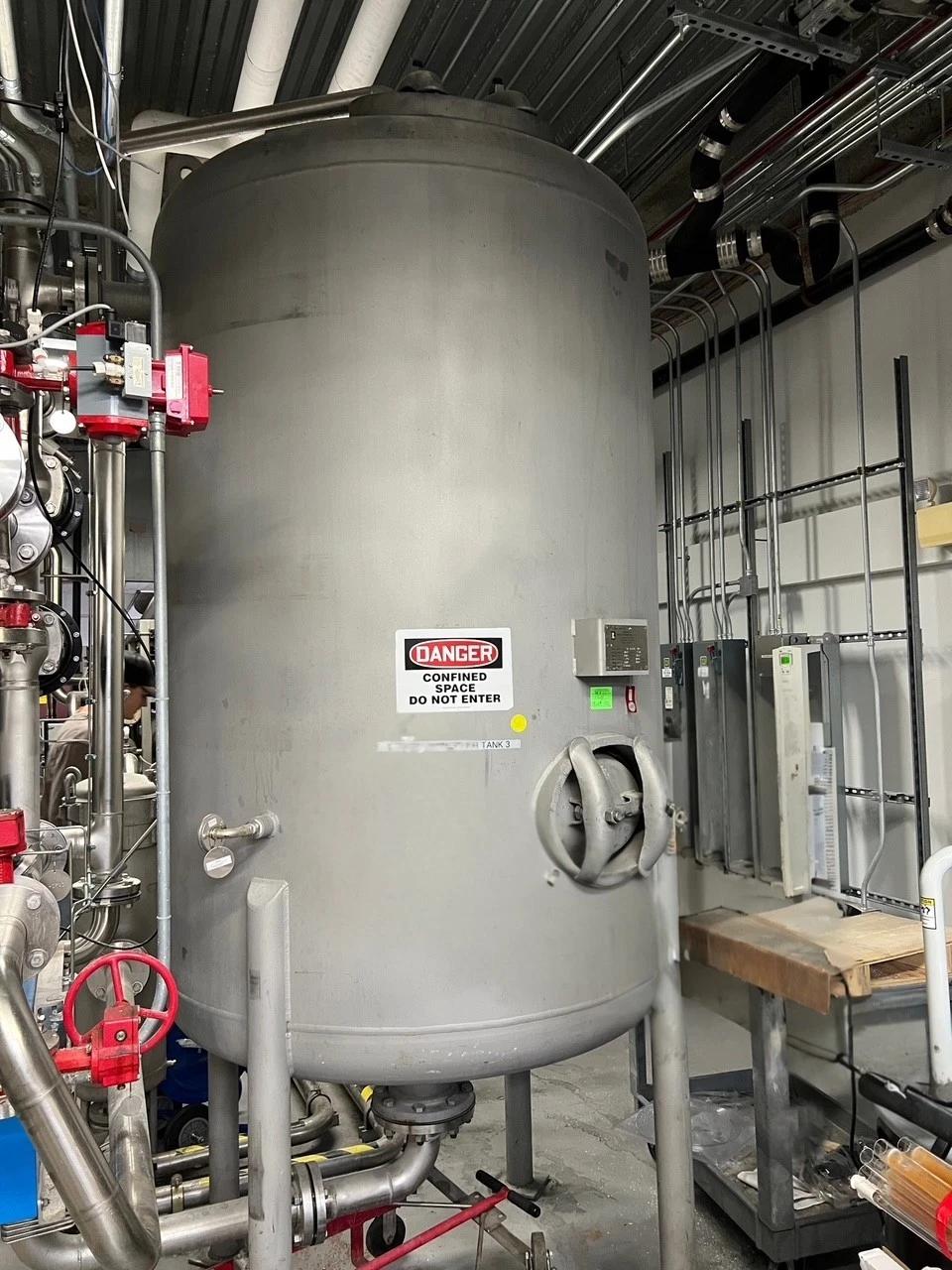 Ross Engineering, Vertical Carbon Absorber, Stainless Steel, 840 gallon, 100 psi @ 230&deg;F shell, 2000, (3 - Image 1