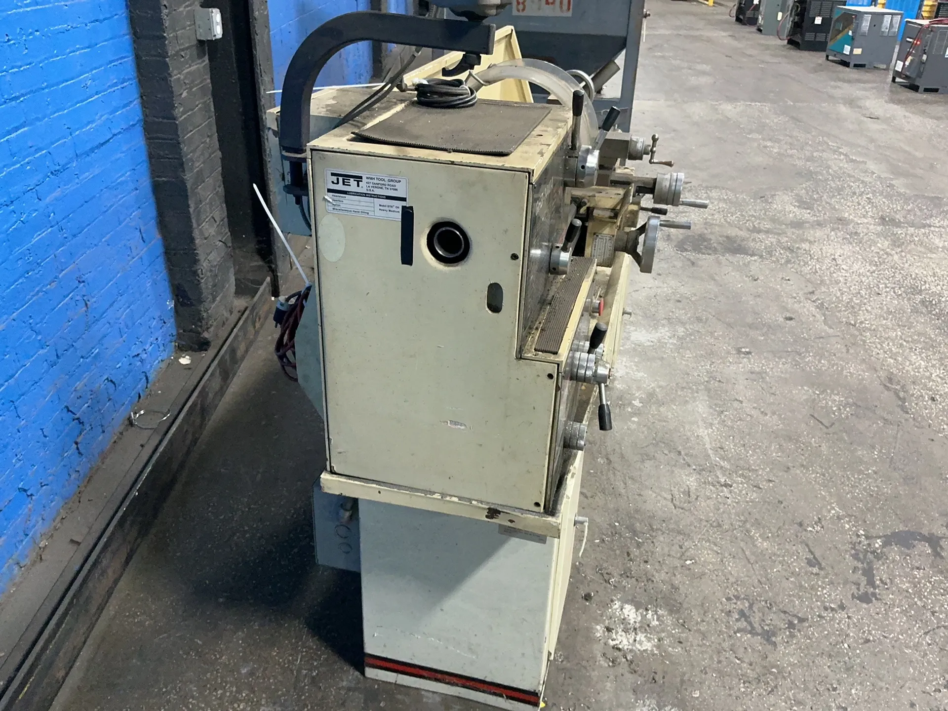 16" x 28" Jet #GHB-1440A, geared head bench lathe, 6" 3-jaw chuck, 1.5" bore, tool post, Acu-Rite digital - Image 2