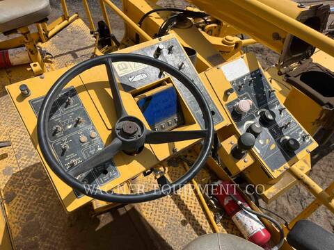 Weiler E2850, Asphalt Paver, 3689 hours, S/N: E28501115, 2015 - Image 8