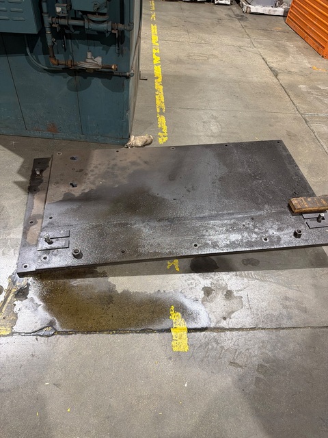 0.8" x 13' 4" Adira #GVX-1340, hydraulic power squaring shear, 493 kN cutting force, 440 V., 60 Hz., 1999 - Image 6