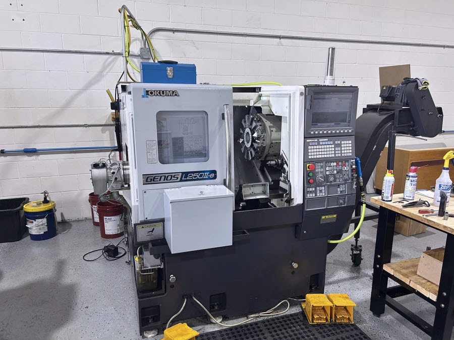 Okuma #Genos-L250IIe, CNC lathe, 17.7" swing, 11.5" centers, 8" chuck, 2" bar, 12 turret, 15 HP, 4500 RPM - Image 1