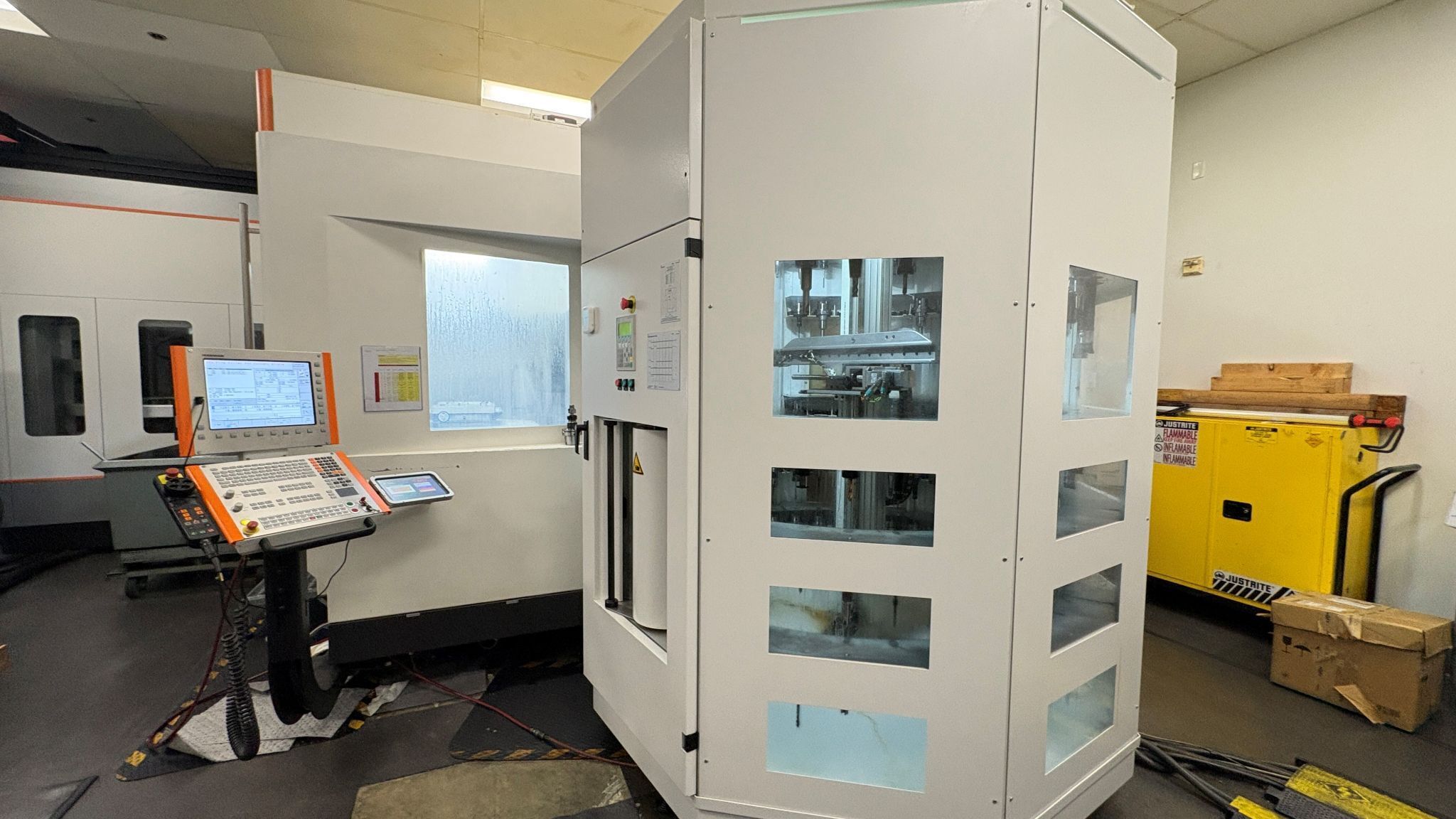 Mikron #HPM-1350U, 5-Axis CNC vertical machining center, 53.1" X, 45.2" Y, 27.5" Z, 10000 RPM, HSK-A100, 45.6 - Image 2