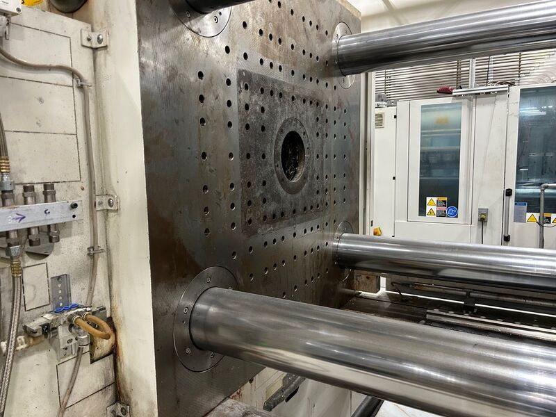 Krauss Maffei #CX-300-2000, injection molding machine, 2010 - Image 5